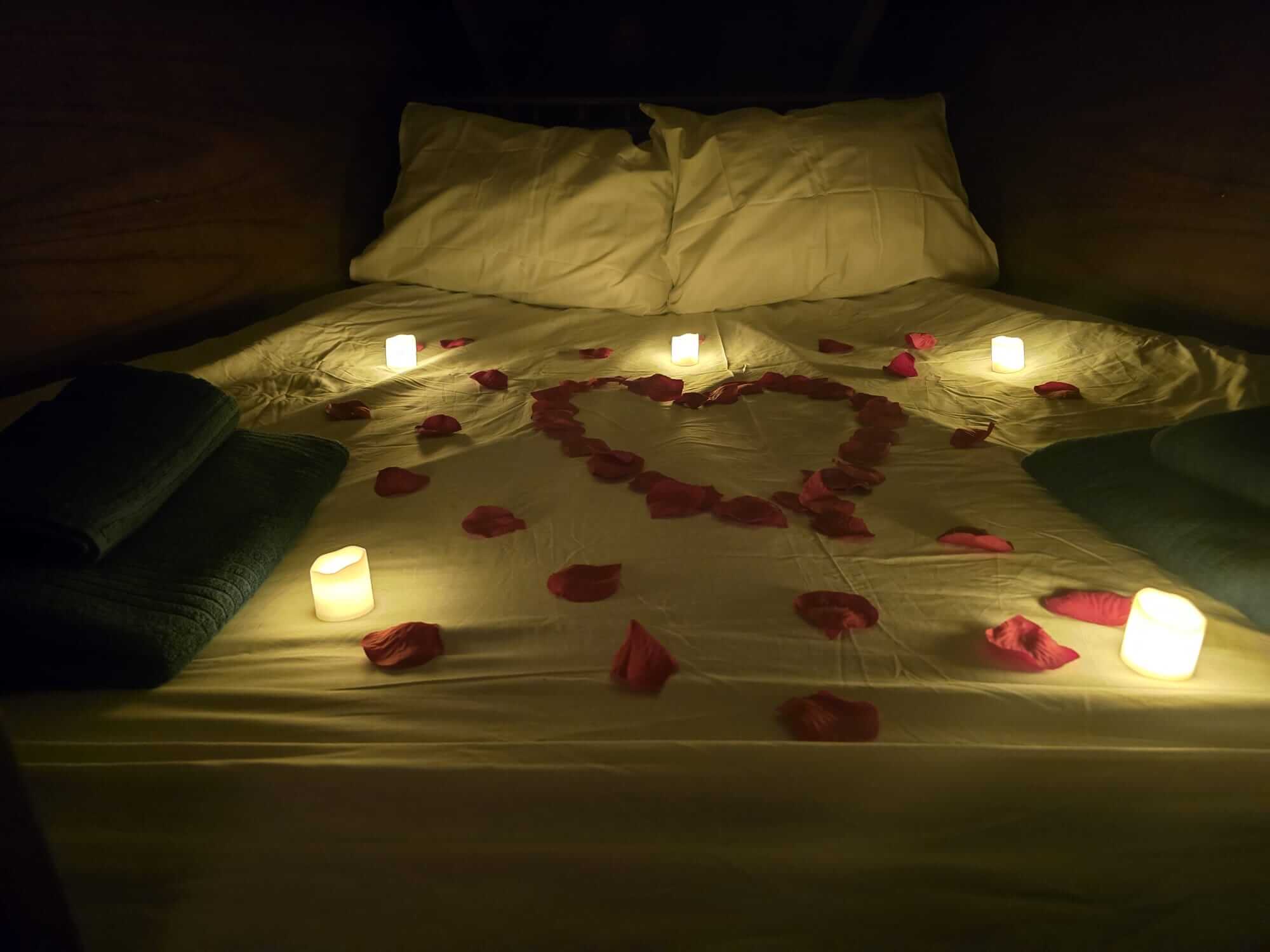 Amanecer desde la cubierta del velero en el Port Olímpic de Barcelona